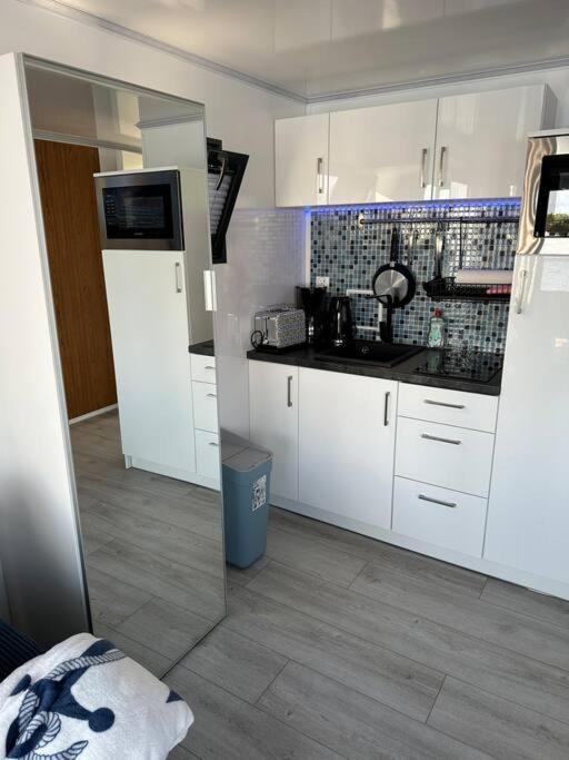 Апартаменти Premium Hausboot Trave Traum Любек Екстер'єр фото